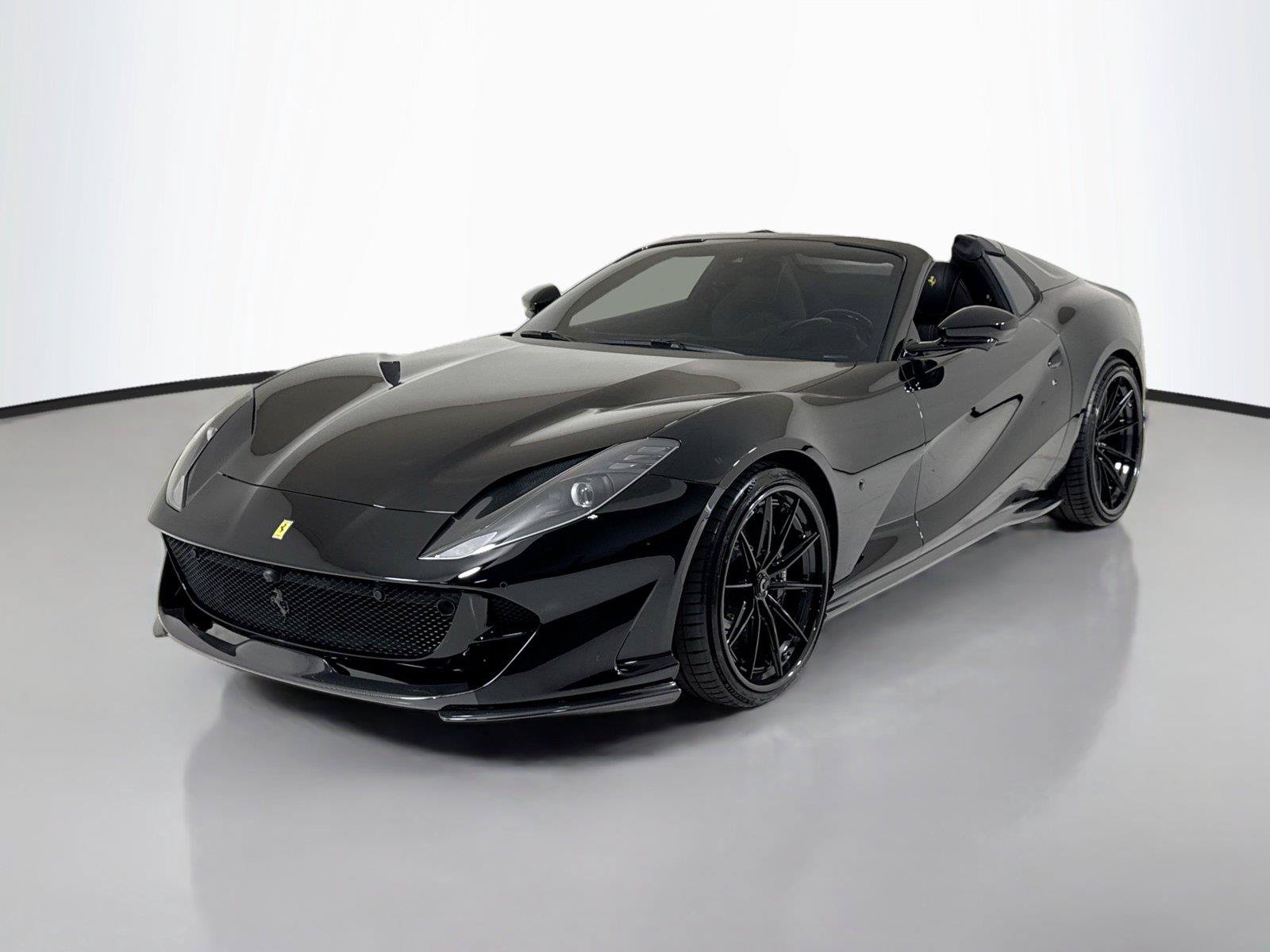 Used 2021 Ferrari 812 GTS RWD image 9