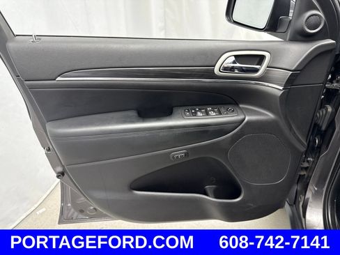 Used 2021 Jeep Grand Cherokee Limited w/ Luxury Group II AWD/4WD image 13