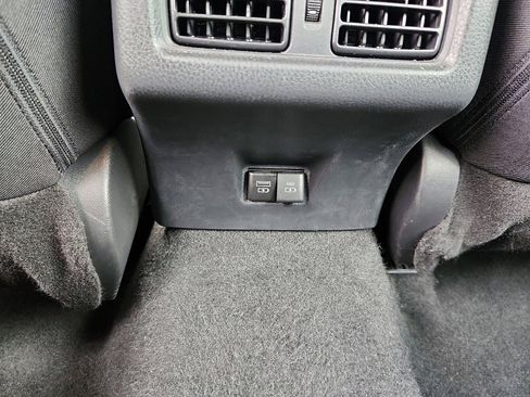 Used 2025 Toyota Camry LE image 12