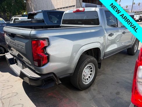 Used 2024 Chevrolet Colorado W/T RWD image 3