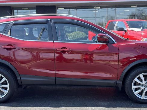 Used 2020 Nissan Rogue Sport SV w/ Technology Package AWD/4WD image 8