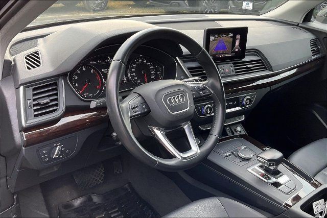 Used 2019 Audi Q5 2.0T Premium w/ Convenience Package AWD/4WD image 14