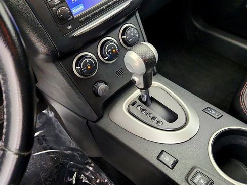 Used 2013 Nissan Rogue SL AWD/4WD image 17