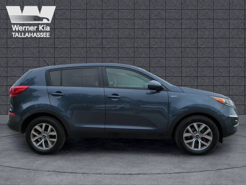 Used 2016 Kia Sportage LX image 4