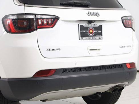Used 2022 Jeep Compass Limited image 21