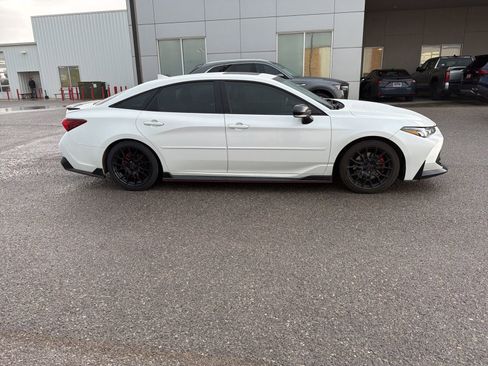 Used 2020 Toyota Avalon TRD image 3