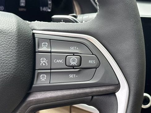 New 2026 Jeep Grand Cherokee L Limited AWD/4WD image 27