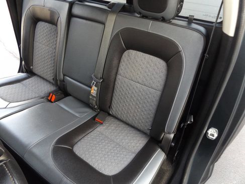 Used 2017 Chevrolet Colorado Z71 image 15