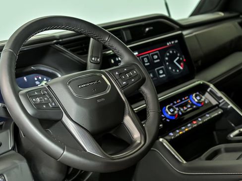 Used 2026 GMC Sierra 2500 Denali Ultimate AWD/4WD image 18