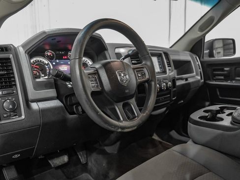 Used 2013 RAM 1500 Express RWD image 14