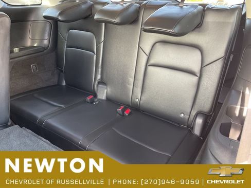 Used 2025 Nissan Pathfinder SL AWD/4WD image 46