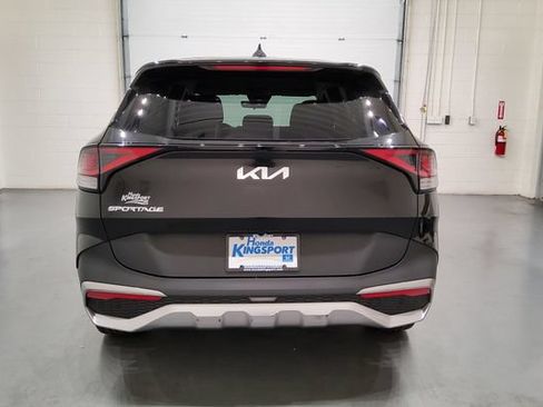 Used 2024 Kia Sportage LX FWD image 6