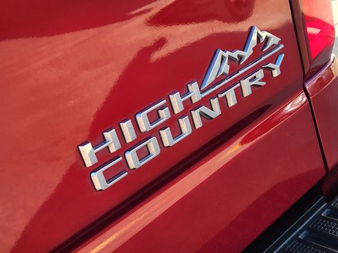 Used 2019 Chevrolet Silverado 1500 High Country image 13