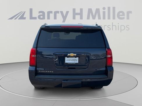 Used 2017 Chevrolet Suburban LT AWD/4WD image 4