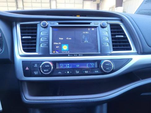 Used 2019 Toyota Highlander Plus image 17