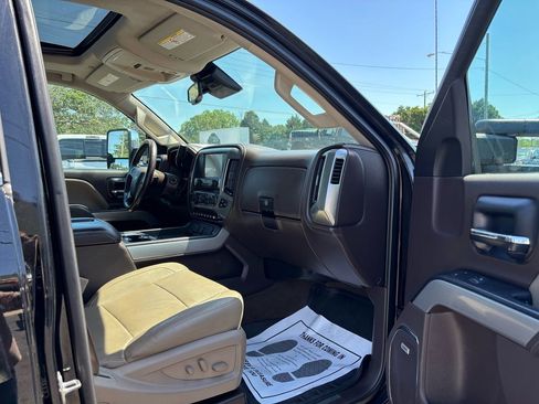 Used 2015 Chevrolet Silverado 2500 LTZ w/ Duramax Plus Package AWD/4WD image 31