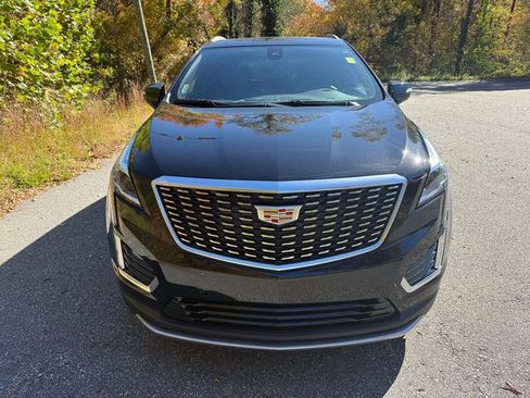 Used 2025 Cadillac XT5 Premium Luxury image 3
