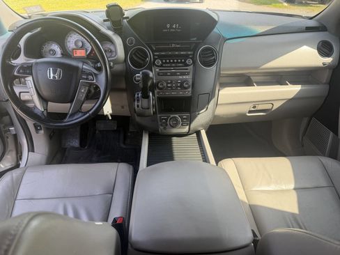 Used 2014 Honda Pilot Touring image 11