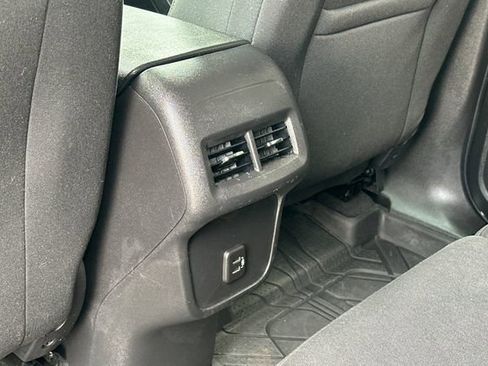 Used 2022 Chevrolet Equinox LT w/ Driver Convenience Package AWD/4WD image 16
