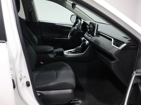 Used 2024 Toyota RAV4 LE image 22