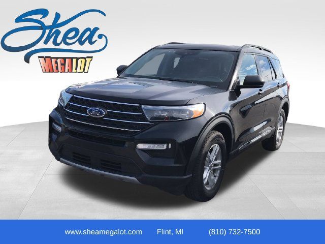 Used 2023 Ford Explorer XLT AWD/4WD image 1