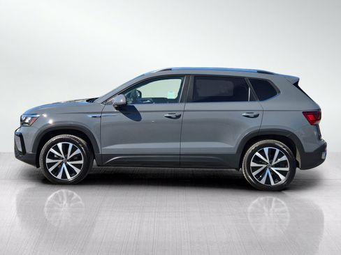 Used 2022 Volkswagen Taos SE AWD/4WD image 7