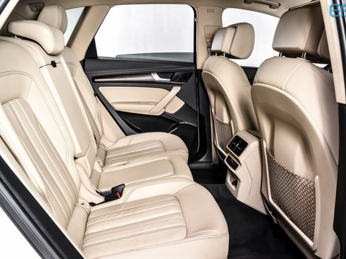 Used 2022 Audi Q5 2.0T Premium image 22