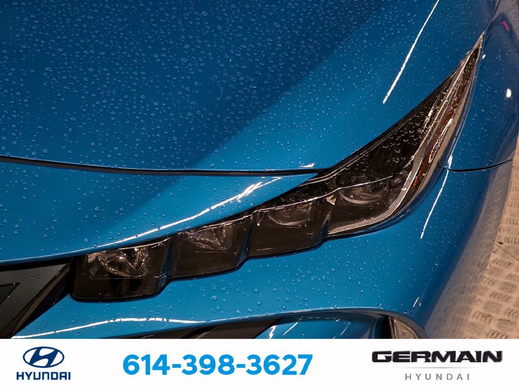 Used 2022 Toyota Prius Prime XLE FWD image 15