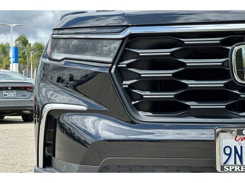 Certified 2025 Honda Pilot EX-L image 48