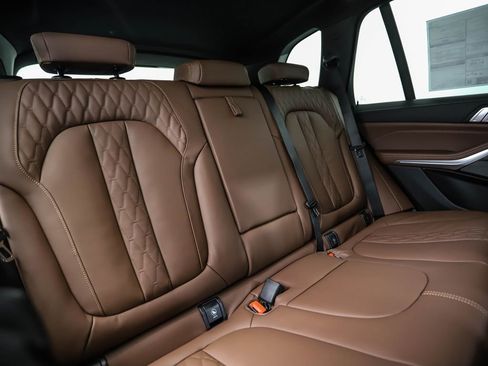 New 2026 BMW X5 xDrive50e w/ M Sport Package image 28