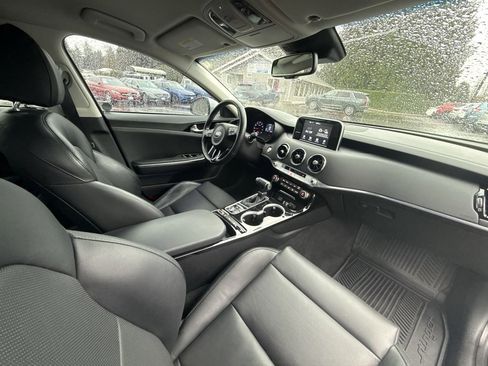 Used 2018 Kia Stinger image 19