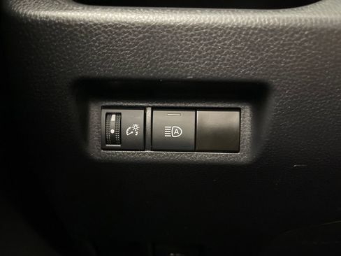 Certified 2023 Toyota RAV4 LE FWD image 28
