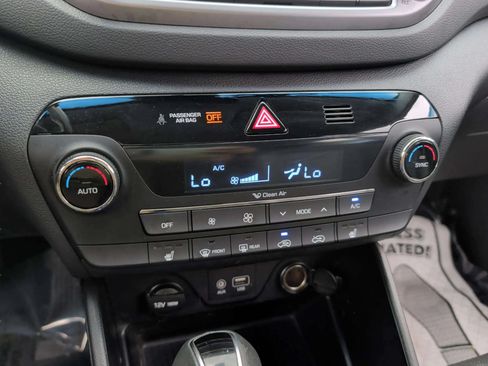 Used 2017 Hyundai Tucson SE Plus w/ Cargo Package AWD/4WD image 16
