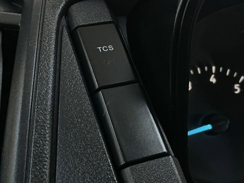 Used 2016 Ford Transit 350 XL image 32