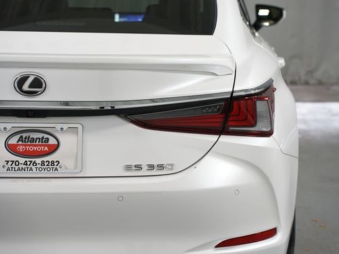 Used 2024 Lexus ES 350 Ultra Luxury w/ Accessory Package (Z2) image 10
