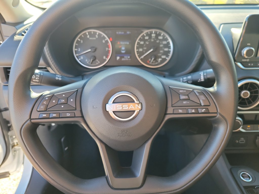 Certified 2025 Nissan Sentra S FWD image 17