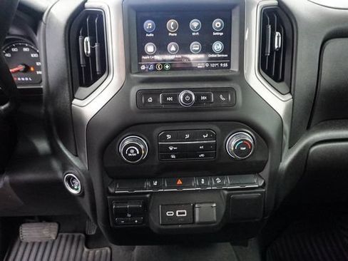 Used 2025 Chevrolet Silverado 2500 Custom w/ Z71 Off-Road Package AWD/4WD image 18