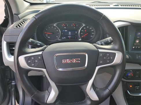 Used 2020 GMC Terrain SLE w/ Driver Convenience Package image 10