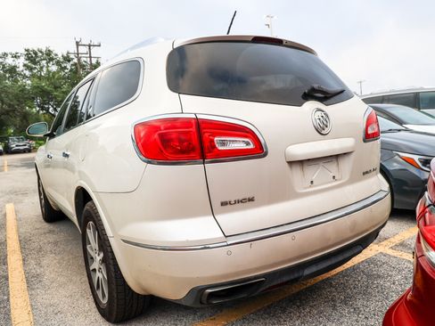 Used 2014 Buick Enclave Leather w/ Trailering Provision Package FWD image 10