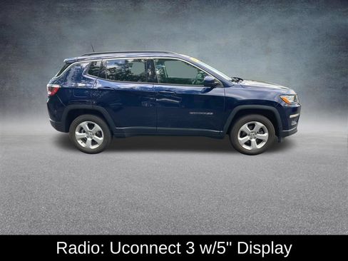 Used 2018 Jeep Compass Latitude AWD/4WD image 8