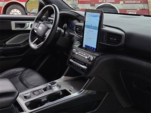 Used 2020 Ford Explorer ST w/ Premium Technology Package image 31