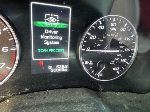 Certified 2024 Subaru Outback Limited AWD/4WD image 1