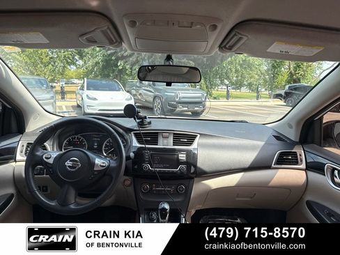 Used 2017 Nissan Sentra SV FWD image 9