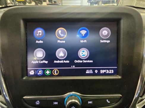 Used 2020 Chevrolet Equinox LT w/ LPO, Floor Liner Package image 17