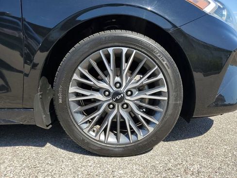 Used 2022 Kia Forte GT-Line w/ GT-Line Technology Package image 7
