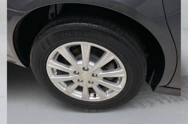 Used 2011 Buick Lucerne CXL FWD image 17