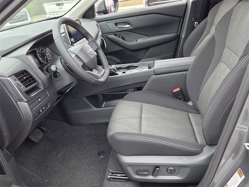 New 2026 Nissan Rogue SV image 3