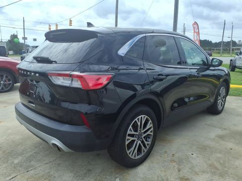 Used 2022 Ford Escape SEL FWD image 2