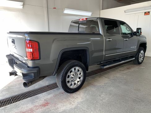 Used 2018 GMC Sierra 2500 Denali w/ Duramax Plus Package image 6