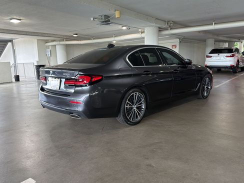 Used 2021 BMW 530i xDrive AWD/4WD image 7